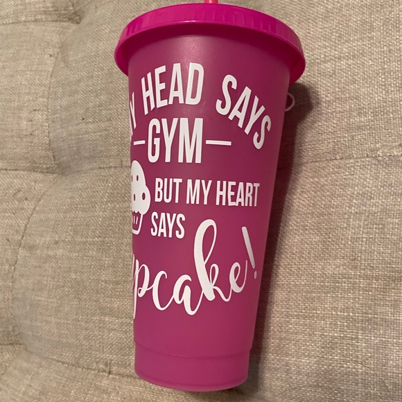 Color changing cup - Picture 3 of 3